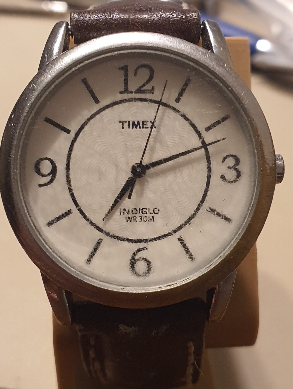 10/$20 Timex Indiglo Silver/White Leather Men's Watch